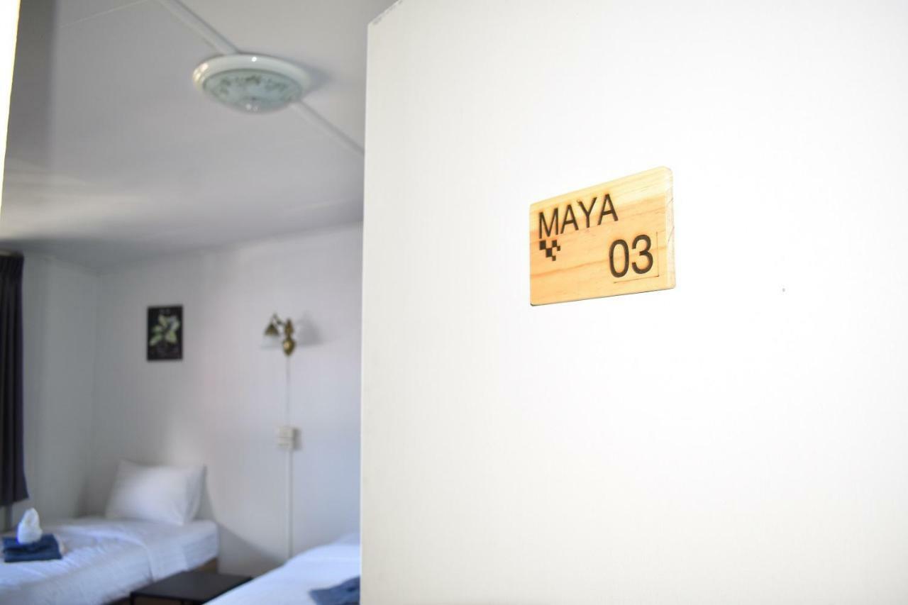Maya Bed And Food Hostel Chiang Mai Ngoại thất bức ảnh
