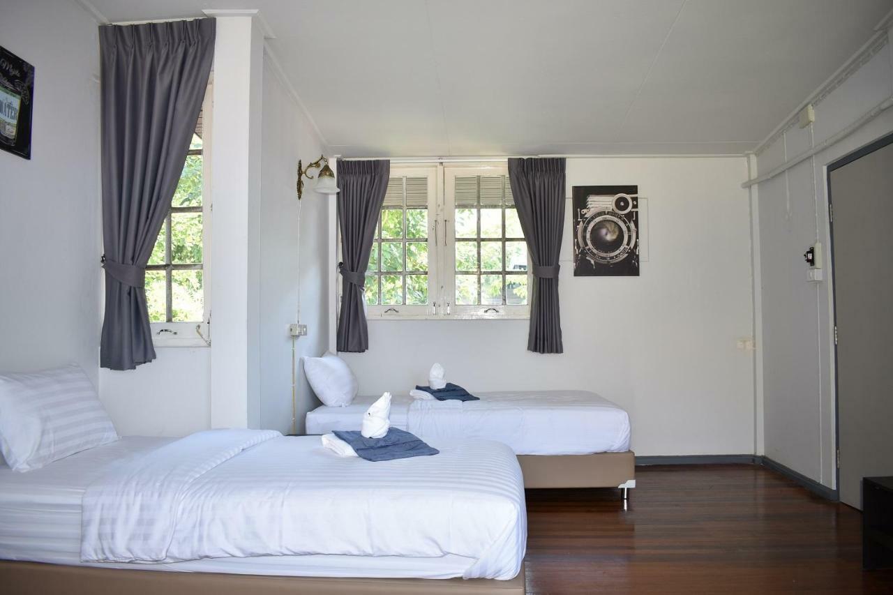 Maya Bed And Food Hostel Chiang Mai Ngoại thất bức ảnh