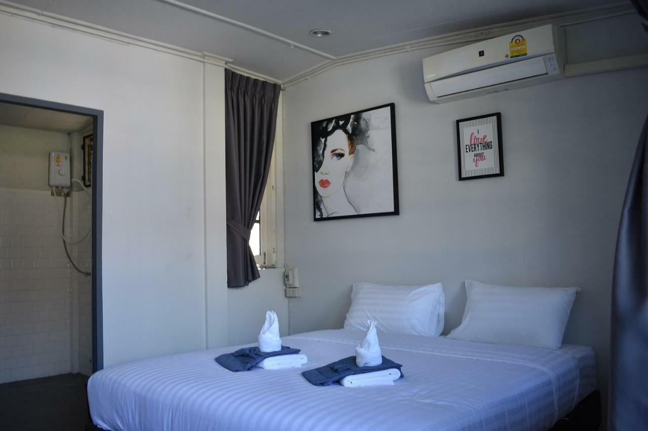 Maya Bed And Food Hostel Chiang Mai Ngoại thất bức ảnh