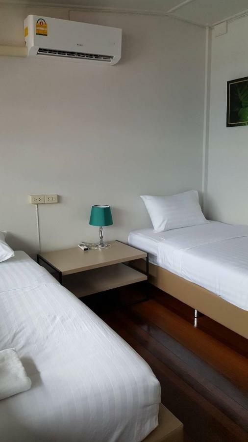 Maya Bed And Food Hostel Chiang Mai Ngoại thất bức ảnh