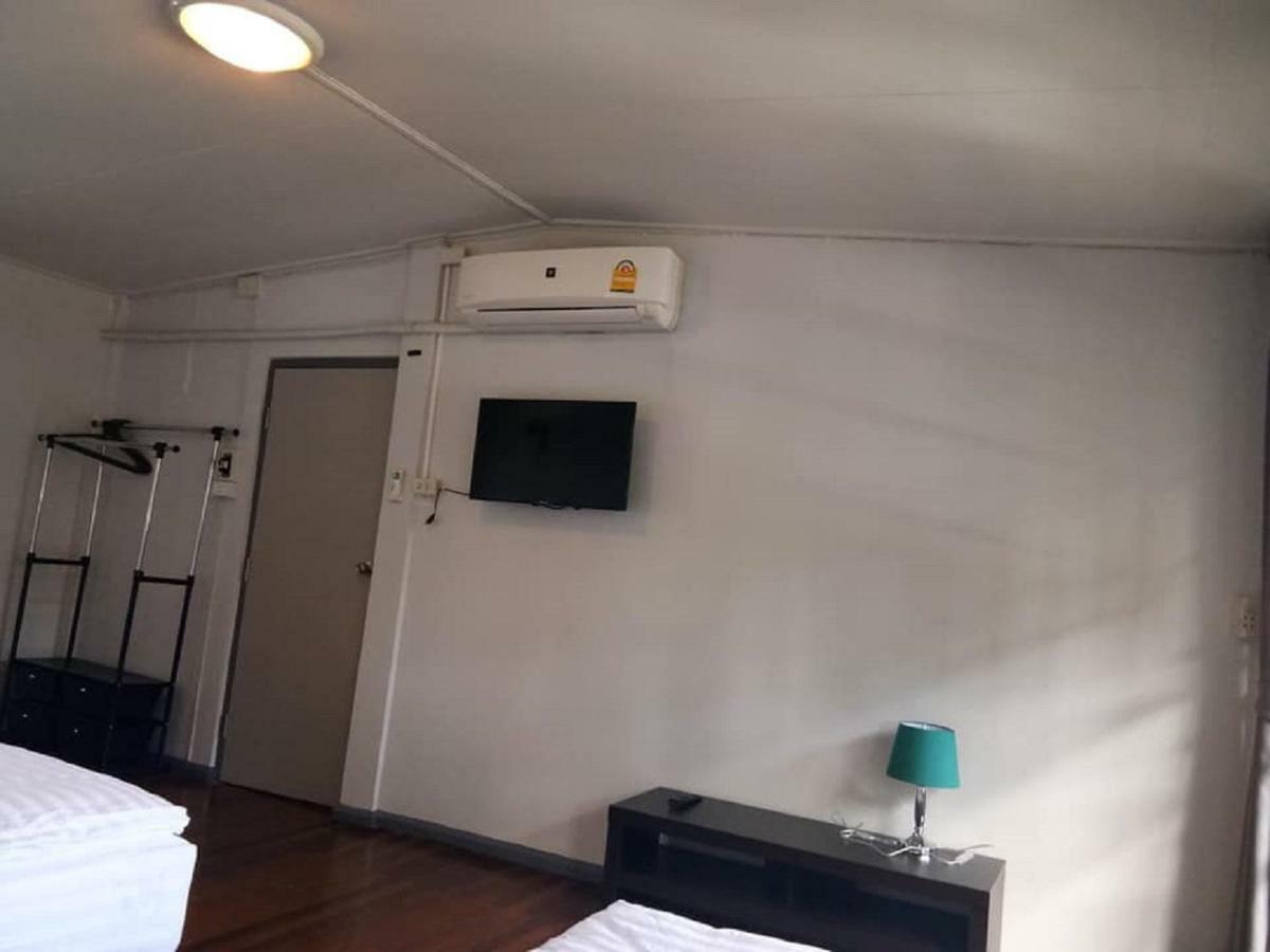 Maya Bed And Food Hostel Chiang Mai Ngoại thất bức ảnh